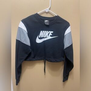 cropped nike crewneck